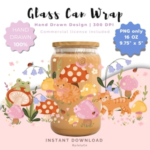 Puede incluir: Un envoltorio para lata de vidrio con un diseño caprichoso de gatos atigrados naranjas, setas y flores. El envoltorio incluye el texto "Glass Can Wrap", "Hand Drawn Design", y "PNG only 16 OZ 24.77 cm x 12.7 cm".