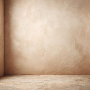 Puede incluir: Espacio interior de tonos neutros con paredes texturizadas y suelo embaldosado. Las paredes son de color beige cálido, con pinceladas visibles que crean un efecto en capas. Las baldosas del suelo son de un tono similar, lo que añade a la estética minimalista.