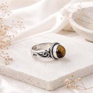 Tiger's Eye Ring • 925 Sterling Silver • Boho Statement Ring • Tribal Detail