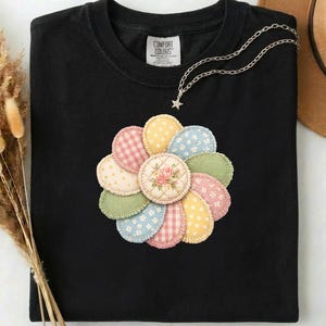 Faux Vintage Quilt Flower Shirt, Patchwork Floral Tee, Cottagecore Pastel T-Shirt ,Comfort Colors® Graphic Tee