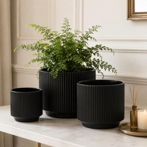 Set of 3 Black Ceramic Plant Pots, Modern Ribbed Indoor Planters with Drainage