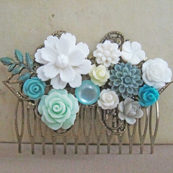 White Flower Hair Comb Blue Mint Turquoise Wedding Bridesmaid Gift Bridal Head Piece Maid of Honor Mother Sister Shabby Chic Floral Comb