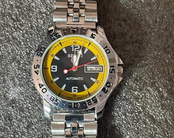 Catena di buona qualità, orologio automatico Seiko 5 vintage, quadrante nero, cinturino in acciaio inossidabile, ricondizionato