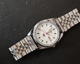 Vintage Citizen Cal-8200 Automatic men's wrist watch White dial , 21 jewels