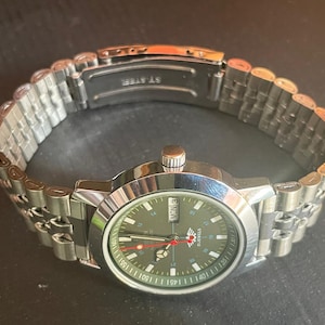 Mekanisk Citizen Automatic Urverk 8200 herrklocka med grön urtavla, 21 juveler