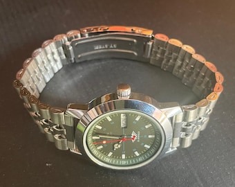 Orologio da uomo Citizen con movimento automatico meccanico 8200, quadrante verde, 21 rubini.