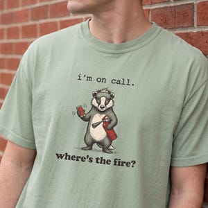 Badger Shirt IT Technician System Admin Tee | Vintage Animal Lover Graphic For Network And Cloud Engineer | Server Admin Night Shift Gift