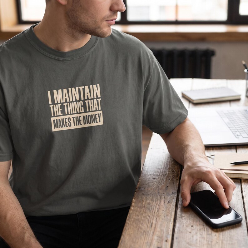Camiseta para desenvolvedores e administradores de sistemas seniores | Camiseta para administradores de rede, administradores de banco de dados e suporte à produção | Camiseta essencial para maridos de líderes técnicos imagem 6