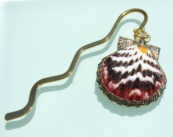 Seashell Bookmark - Gold metal - Scallop shell - Stocking Stuffer for Holidays