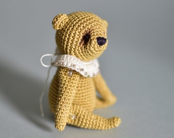 Beigefarbener Miniatur-Teddybär