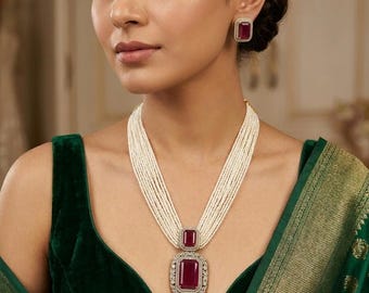 Ruby parelsieraden met meerdere strengen, bruids- en feestelijke statementhanger geïnspireerd door Sabyasachi, cadeau voor haar.