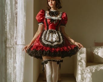Vestito da cameriera francese Sissy con maniche a sbuffo in raso rosso, grembiule in pizzo con serratura, costume da Lolita