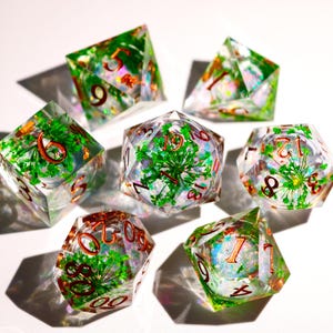 DND Dice Set | Real Leaves Resin Polyhedral Dice | Handmade Sharp Edge Resin Dice | Polyhedral RPG Dice for D&D | D20 TTRPG Gift for Gamers