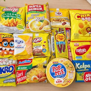 Caja de snacks indonesios amarillos seleccionados, sabores surtidos (caja de regalo)