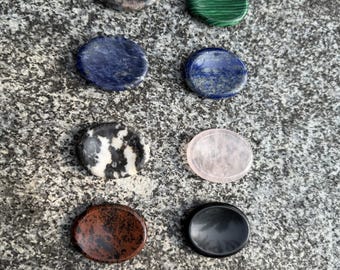 Smooth Healing Gemstone, Mindfulness and Calm, Natural Crystal Worry Stone for Stress Relief, Perfect Gift for Meditation and Relaxation