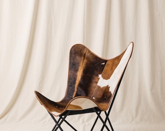 Silla mariposa de cuero con pelo hecha a mano / Asiento auxiliar de salón con estructura metálica