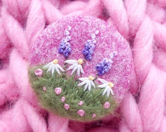 Felt Flowers Brooch - pink felted wool and embroidered floral pin badge - ideal small gift - F04
