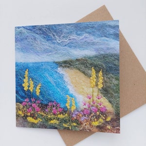 Cartão de felicitações com paisagens costeiras - Em branco por dentro e com estampas de obras de arte florais originais em feltro e bordado