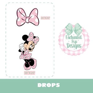 Puede incluir: Un fondo blanco presenta un lazo rosa con lunares y una ilustraci&oacute;n de Minnie Mouse. El lazo mide 66 cm x 51 cm. Minnie Mouse lleva un vestido y un lazo rosa con lunares. La ilustraci&oacute;n mide 97 cm x 51 cm. La imagen tambi&eacute;n incluye el texto "Enchanted Pop Designs".