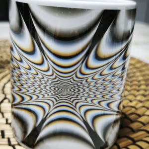 Mug illusion optique psychédélique 3D tasse café effet vortex spirale hypnotique design moderne idée cadeau original