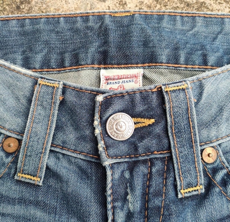 Vintage True Religion Flare bootcut ripped jean denim pants Waist 29 x 32 inseam image 4