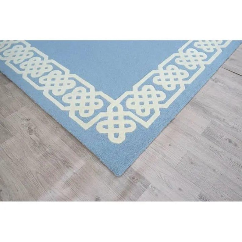 Cornflower Blue Celtic Knot Border Rug — Hand-tufted 8x10 - Etsy