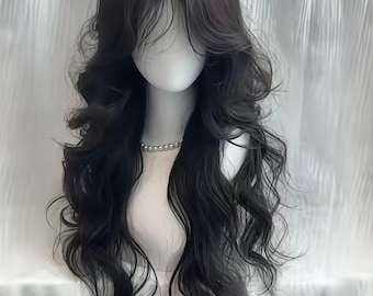 Trendige schwarze lockige Perücke, lange Boho gewellte braun blonde Haare mit Mittelteil, natürliche tägliche Cosplay Vollkappenperücke für Frauen Anime Perücke