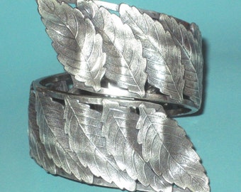 Vintage Old VARGAS ( Sterling Silver Repousse LEAF) 2 1/2" Bangle Clamper Bracelet