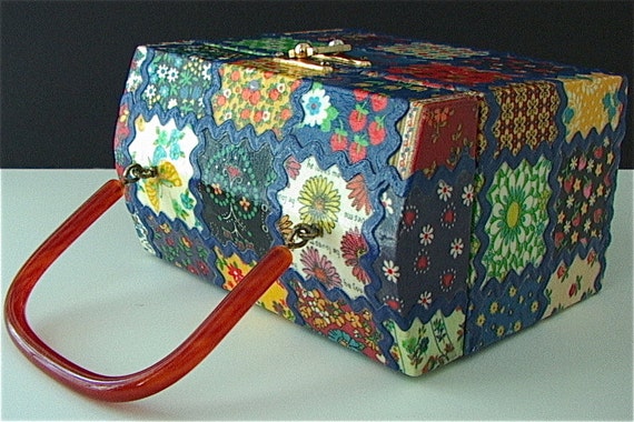 Vintage 1960's CALICO PATCHWORK Wooden Box Bag MI… - image 3