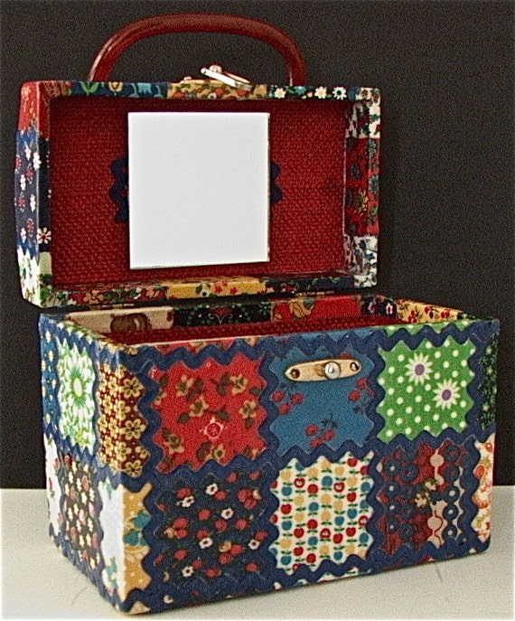 Vintage 1960's CALICO PATCHWORK Wooden Box Bag MI… - image 5