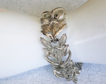 VINTAGE Coro bracelet wide leafy textured links silver tone size 7
