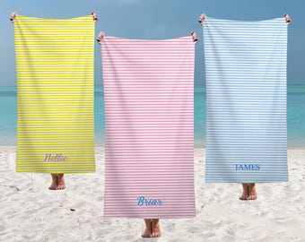 Personalisierte gestreifte Strandtücher, Bachelorette Pool-Handtücher, Badetuch, Individuell bedrucktes Handtuch, Kinder-Namenstuch, Urlaubsgeschenk, Brautjungfer Geschenk