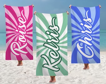 Personalisierte Strandtücher, Groovy Schwimmtuch, Bachelorette Handtuch, Kinder Handtuch, Geburtstag Pool Party, Individuell bedrucktes Handtuch, Urlaubsgeschenk