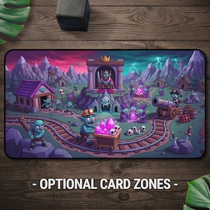 Puede incluir: Un tapete de juego rectangular que presenta una colorida ilustración de dibujos animados de un reino de duendes con un trono central, una vagoneta llena de cristales púrpuras brillantes, un cañón y varios personajes duendes en un paisaje montañoso.