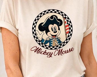 ヴィンテージコロニアルマウスシャツ、愛国的な漫画動物Tシャツ、レトロなアメリカンセレブレーションシャツ、歴史好きへのギフト
