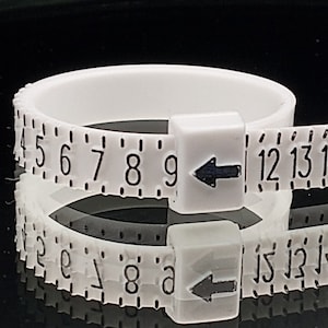 Adjustable Ring Sizer Tool – US Multisizer for Accurate Ring Size Measurement – Flexible Plastic Ring Gauge for Jewelry Makers & Buyers