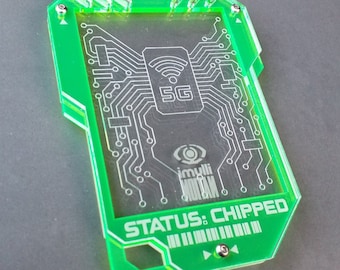 Status:Chipped 4"x3" Covid 19 CDC vaccination card holder