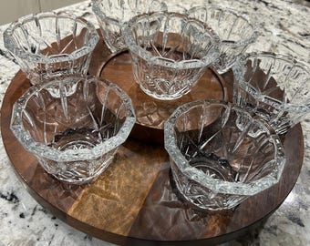 Vintage clear cut crystal small candy, dessert or fruit bowl.