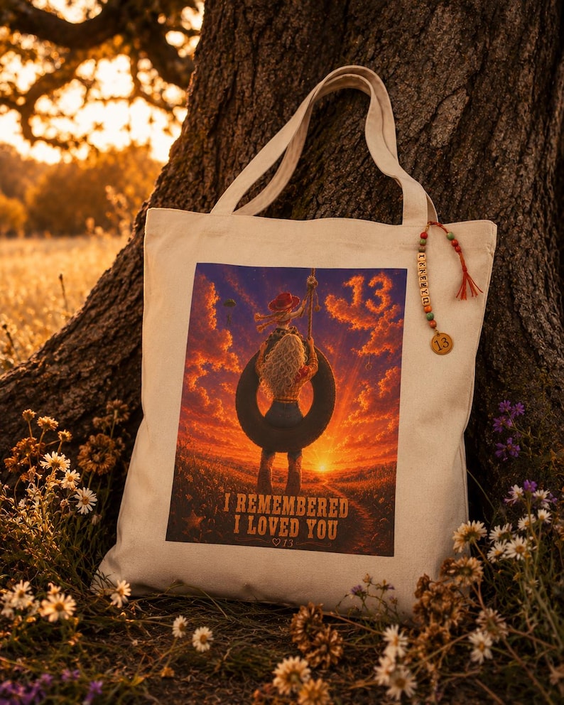 I Knew It I Knew You & I Remembered I Loved You Tote — Swiftie Toy Story 5 Crossover — TS5 画像 1