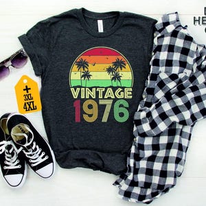 Vintage 1976 Shirt, Retro 1976 Birthday Tee, Classic 1976 Birthday Gift, 1976 Palm Sunset Vintage Shirt, 1976 Birthday Tee bild 6