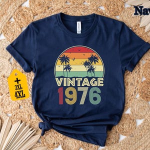 Vintage 1976 Shirt, Retro 1976 Birthday Tee, Classic 1976 Birthday Gift, 1976 Palm Sunset Vintage Shirt, 1976 Birthday Tee bild 5
