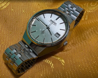 Vintage Seiko 5 7S26-0440 Automatic Watch White Dial Day Date