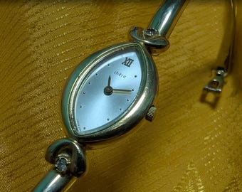 Rare Vintage Chere Citizen Bracelet Watch Oval Case Quartz Japan Ladies Minimalist Bangle Watch Elegant Slim Wristwatch.New battery.