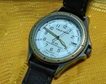 Vintage Alba Field Gear Y142-6020 Armbanduhr Military Style Analog 35 mm Gehäuse Lederband 5BAR Japan Quartz Classic.Neue Batterie