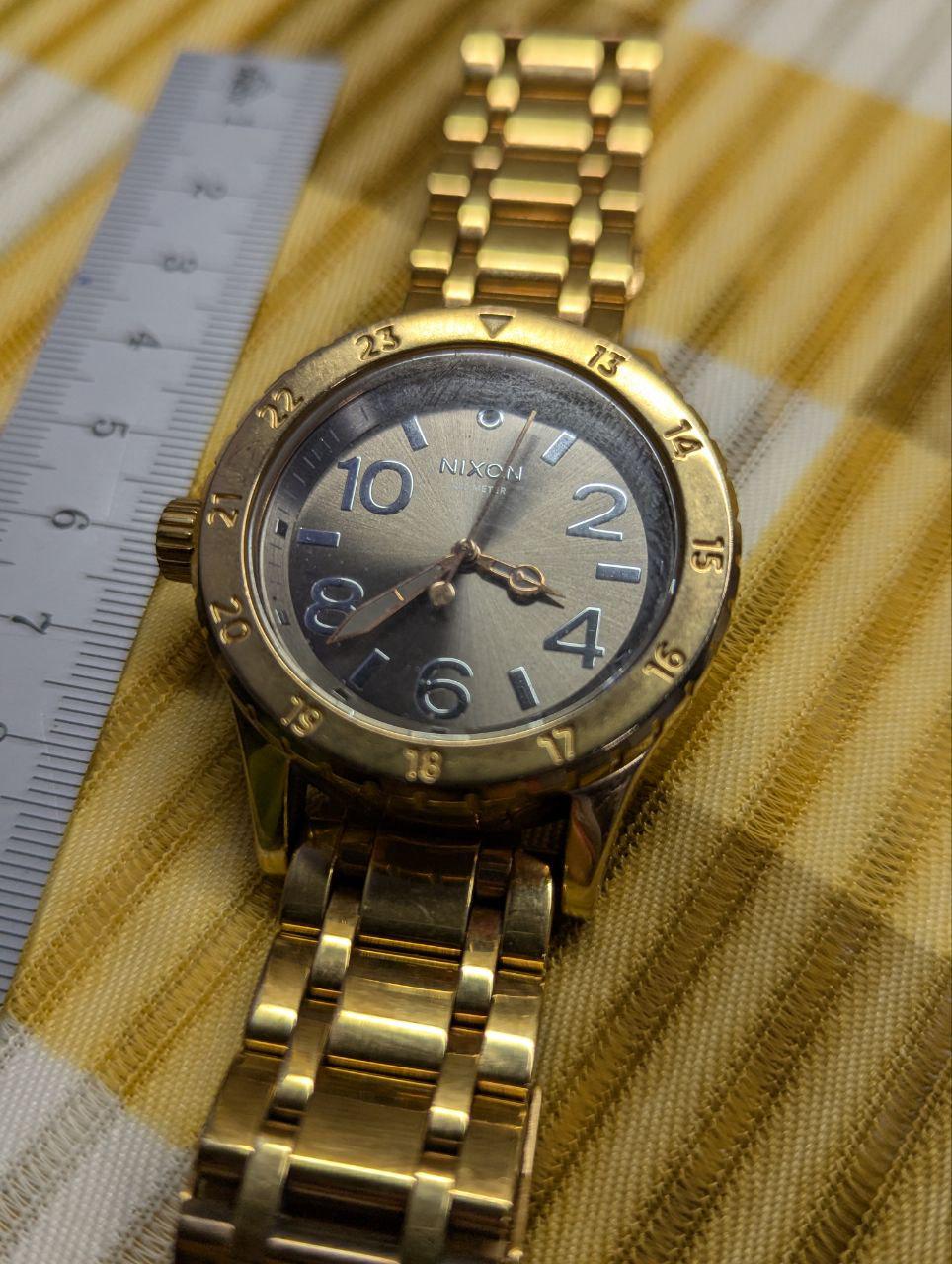 Vintage Nixon Watch - Etsy display picture 3