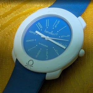 Vintage Benetton By Bulova Mens Watch 39mm Flags Dial Blue Case New Battery Vintage benetton bulova - Gem main image 3