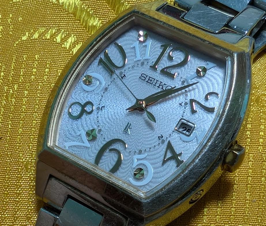 Vintage Seiko Lukia 1B22-0BB0 Solar Radio Wave Control Ladies