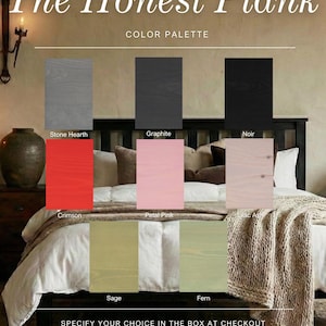 Puede incluir: Imagen de paleta de colores de "The Honest Plank" con muestras de madera en Stone Hearth, Graphite, Noir, Crimson, Petal Pink, Lilac Ash, Sage y Fern. Texto: "Specify your choice in the box at checkout."