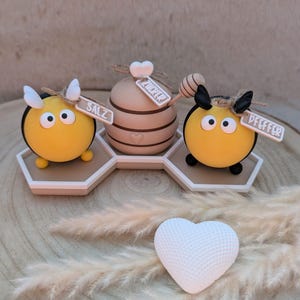 Süße Bienen Salz- und Pfefferstreuer mit Zuckerdose und Waben-Untersetzer | 3D-Druck Tischdeko | Geschenk Einzug & Bienenfreunde