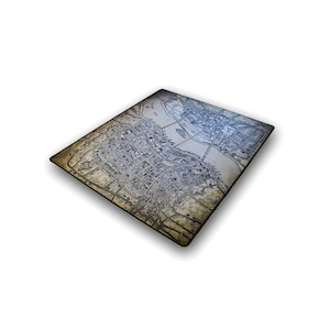 Tapis de jeu Lovecraftian : plan de la ville d'Arkham, 60 × 70 cm | Bords surpiqués noirs haut de gamme | Base en caoutchouc